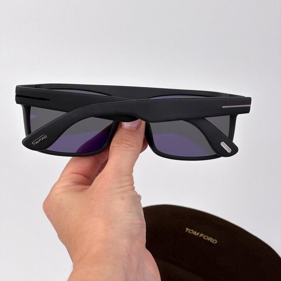 Tom Ford PHILIPPE Sunglasses – Matte Black Frame Polarized | Model FT0999-N/S 02 - Picture 3 of 11